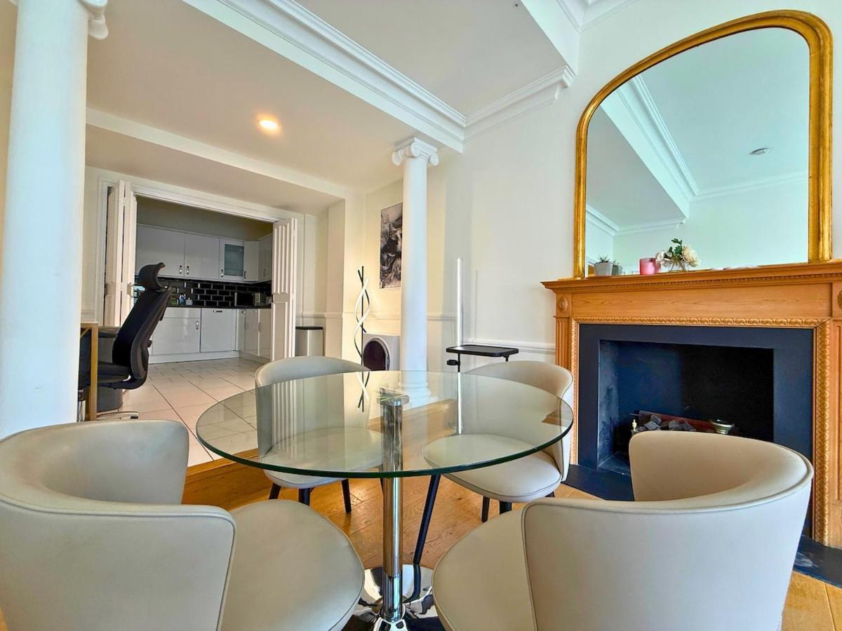 Apartamento Knightbridge Hydepark 2b2b & Garden Near Harrods, Royal Hall & V&a Museum